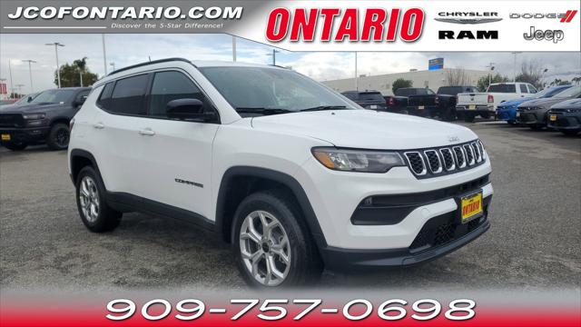 2025 Jeep Compass COMPASS LATITUDE 4X4