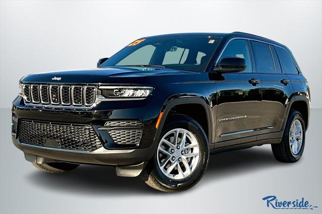 2025 Jeep Grand Cherokee GRAND CHEROKEE LAREDO X 4X4