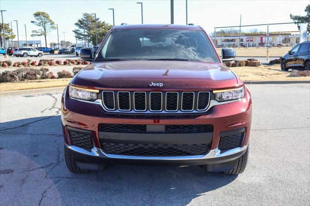 2025 Jeep Grand Cherokee GRAND CHEROKEE L LAREDO X 4X4