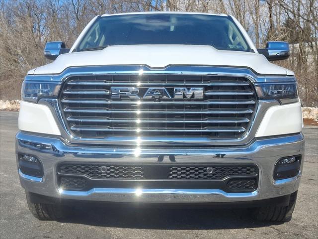 2025 RAM Ram 1500 RAM 1500 LARAMIE CREW CAB 4X4 64 BOX