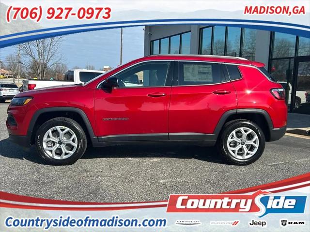 2025 Jeep Compass COMPASS LATITUDE 4X4