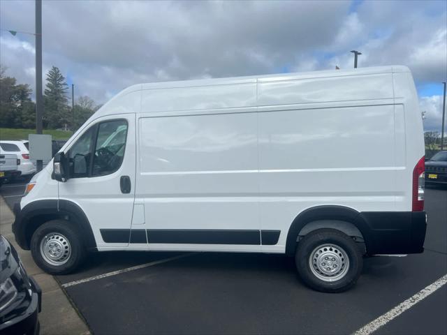 2025 Ram ProMaster 2500 Cargo Van Tradesman High Roof 136 WB w/Pass Seat
