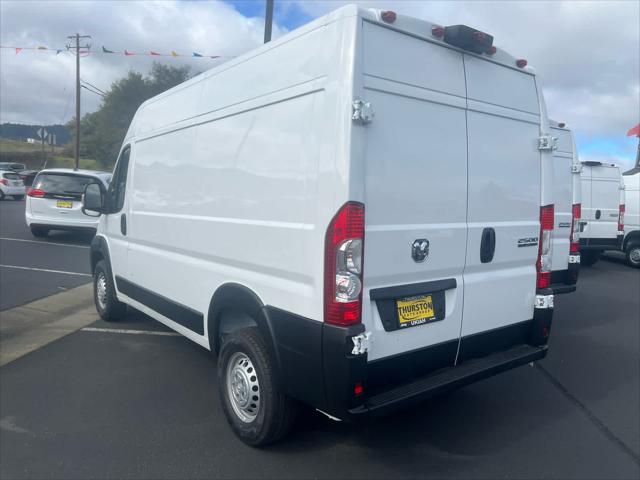 2025 Ram ProMaster 2500 Cargo Van Tradesman High Roof 136 WB w/Pass Seat