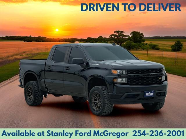 2021 Chevrolet Silverado 1500 2WD Crew Cab Short Bed Custom