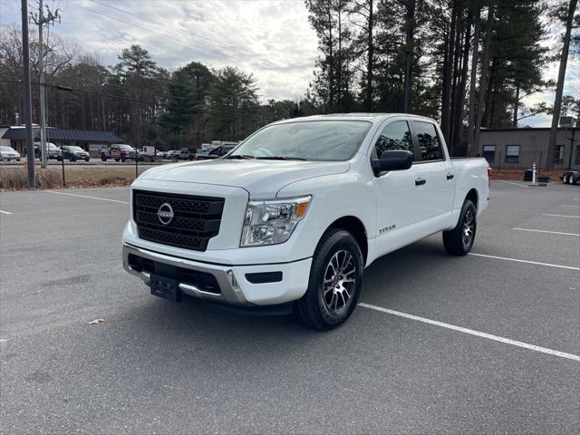 2023 Nissan TITAN Crew Cab SV 4x4 2023 Nissan TITAN Crew Cab SV 4x4