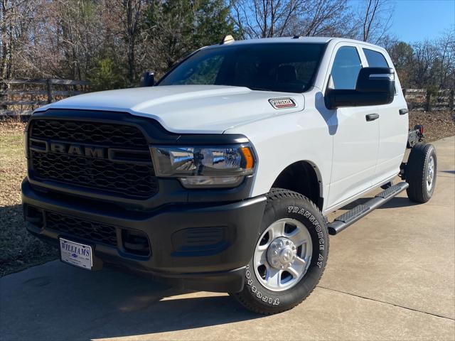 2023 RAM 2500 Tradesman Crew Cab 4x4 8 Box