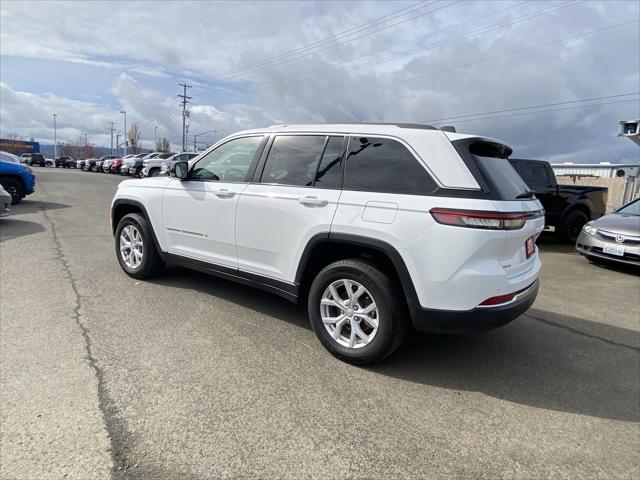 2023 Jeep Grand Cherokee Limited 4x4 2023 Jeep Grand Cherokee Limited 4x4