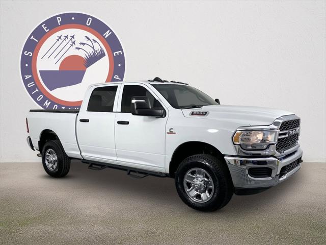 2023 RAM 2500 Tradesman Crew Cab 4x4 64 Box