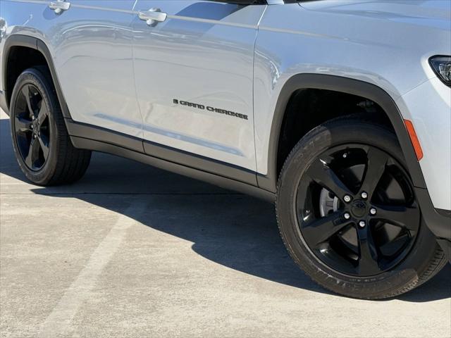 2023 Jeep Grand Cherokee L Altitude 4x4