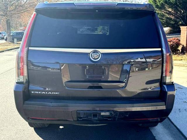 2015 Cadillac Escalade Standard