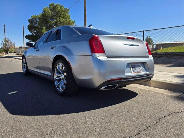 2018 Chrysler 300 Touring