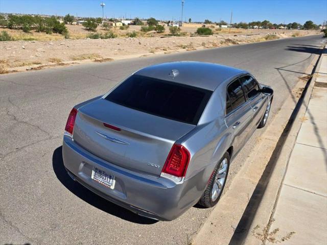 2018 Chrysler 300 Touring