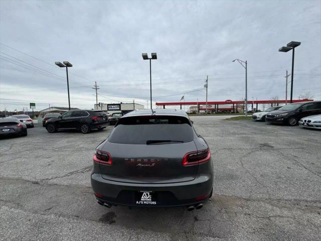 2016 Porsche Macan S
