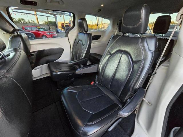 2020 Chrysler Pacifica Touring L
