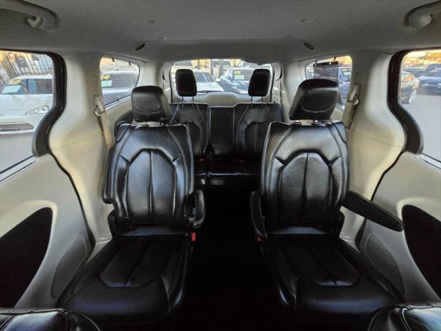 2020 Chrysler Pacifica Touring L