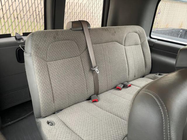 2017 Chevrolet Express LS