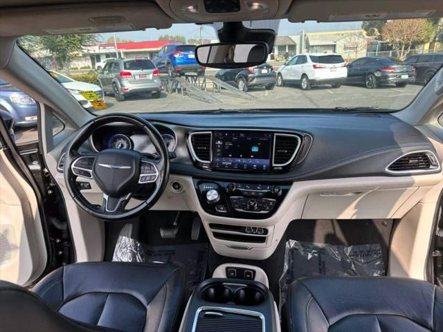 2021 Chrysler Pacifica Touring L