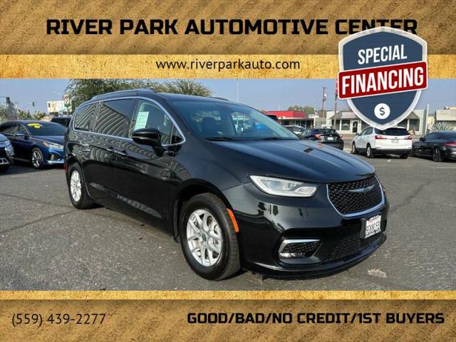 2021 Chrysler Pacifica Touring L for sale in Fresno, CA
