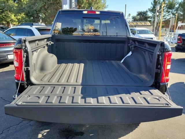 2025 Ram 1500 Big Horn Crew Cab 4x4 57 Box