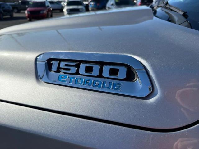 2023 Ram 1500 Big Horn Crew Cab 4x4 5'7" Box
