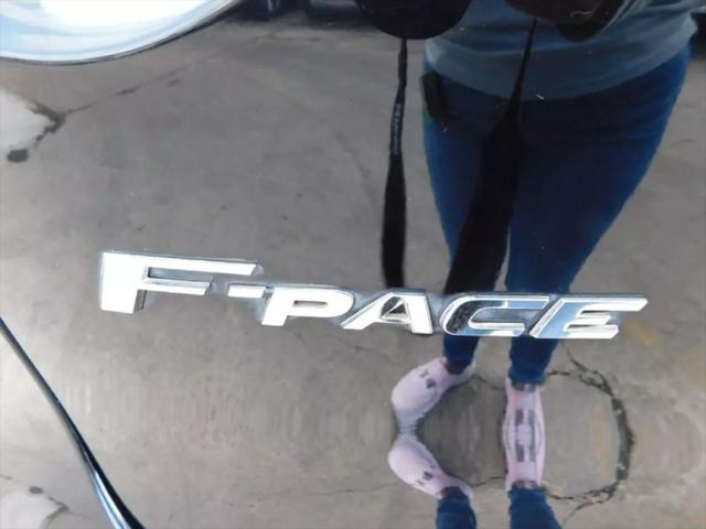 2018 Jaguar F-PACE 25t Premium