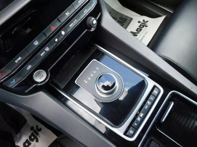 2018 Jaguar F-PACE 25t Premium
