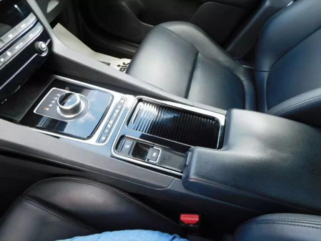 2018 Jaguar F-PACE 25t Premium