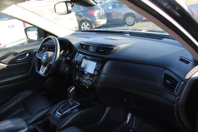 2017 Nissan Rogue SL
