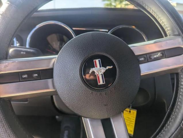 2005 Ford Mustang GT Deluxe