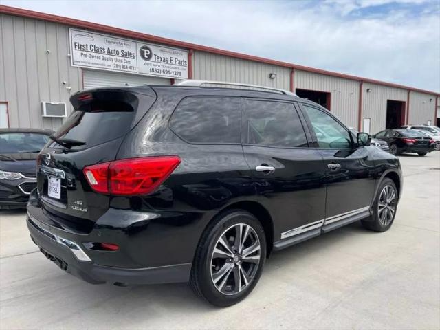 2017 Nissan Pathfinder Platinum