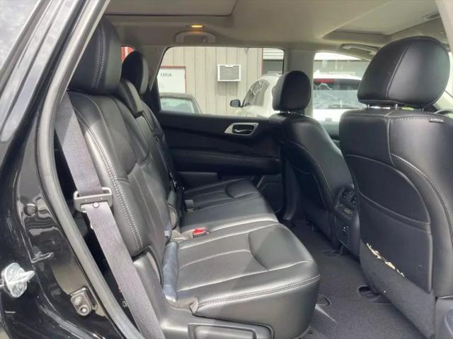 2017 Nissan Pathfinder Platinum