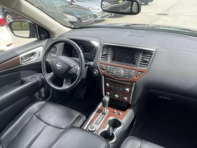 2017 Nissan Pathfinder Platinum