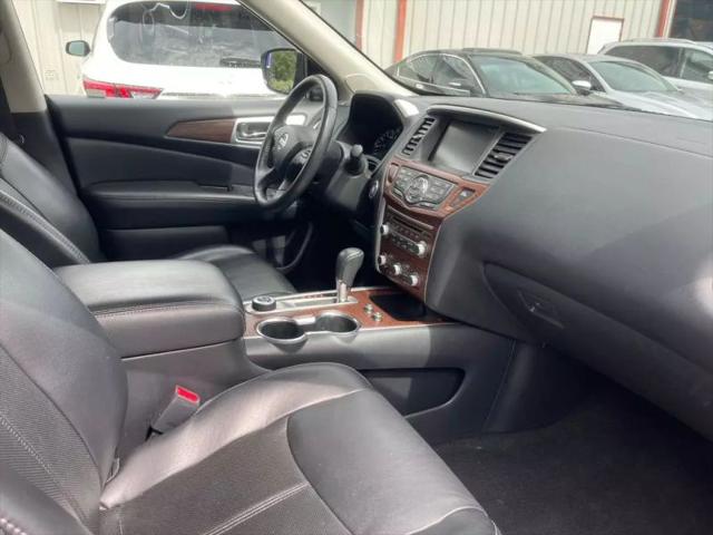 2017 Nissan Pathfinder Platinum