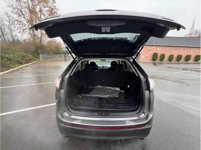2018 Ford Edge SE