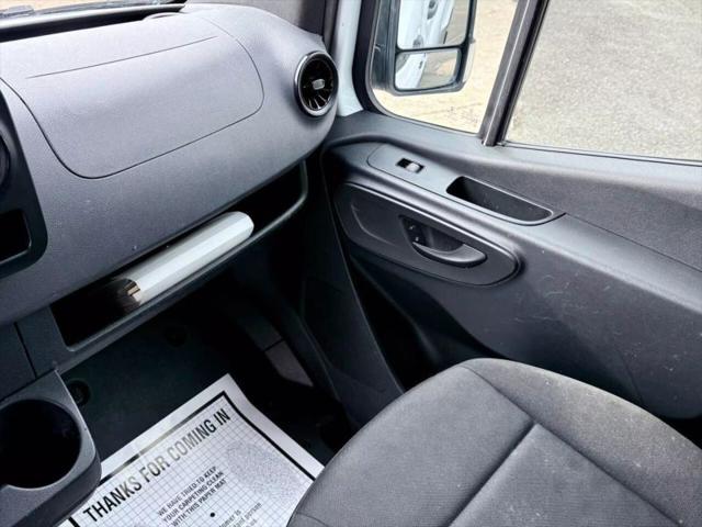 2019 Freightliner Sprinter High Roof w/144 WB Van 3D