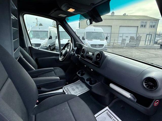 2019 Freightliner Sprinter High Roof w/144 WB Van 3D