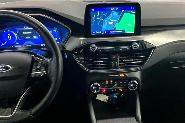 2021 Ford Escape Titanium Hybrid