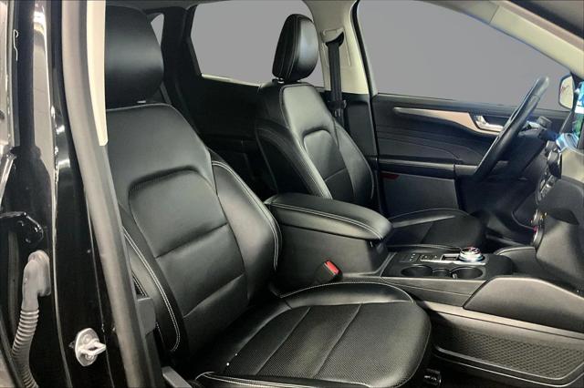 2021 Ford Escape Titanium Hybrid