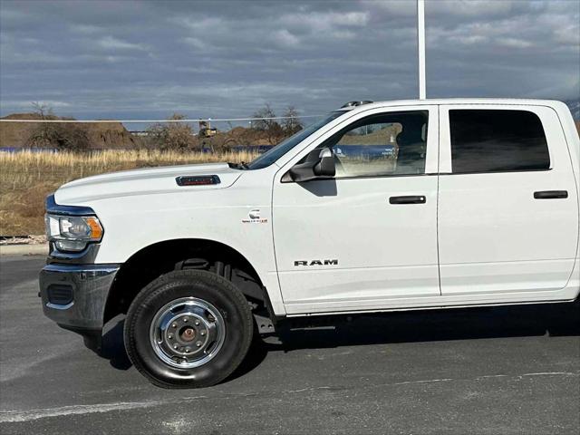 2019 RAM 3500 Tradesman Crew Cab 4x4 8 Box