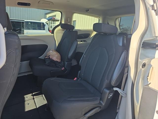 2022 Chrysler Voyager LX 2022 Chrysler Voyager LX