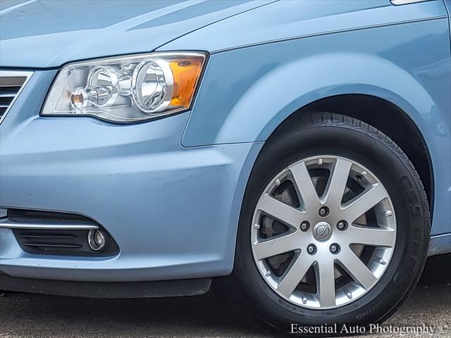 2013 Chrysler Town and Country Touring