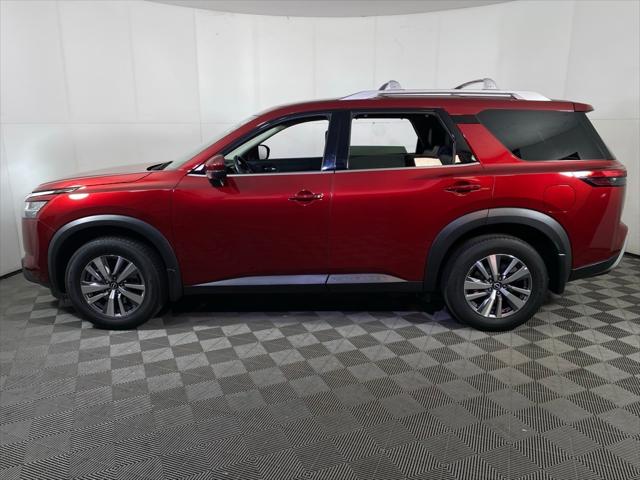 2023 Nissan Pathfinder SL 4WD