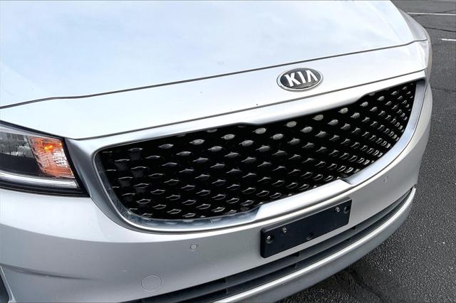 Used 2017 Kia Sedona For Sale in Olive Branch, MS