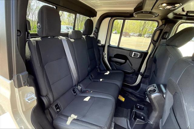 Used 2020 Jeep Gladiator For Sale in Millington, TN