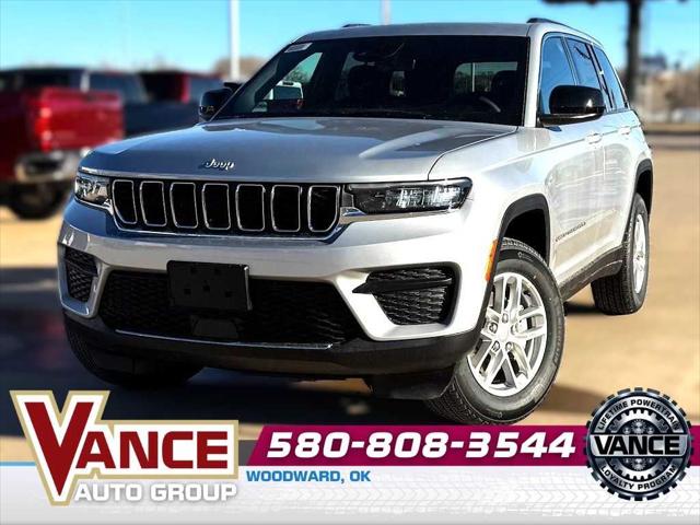2025 Jeep Grand Cherokee GRAND CHEROKEE LAREDO X 4X4