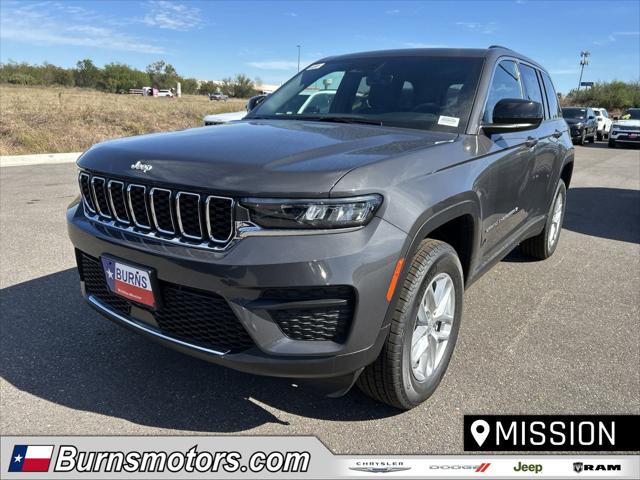 2025 Jeep Grand Cherokee GRAND CHEROKEE LAREDO X 4X2