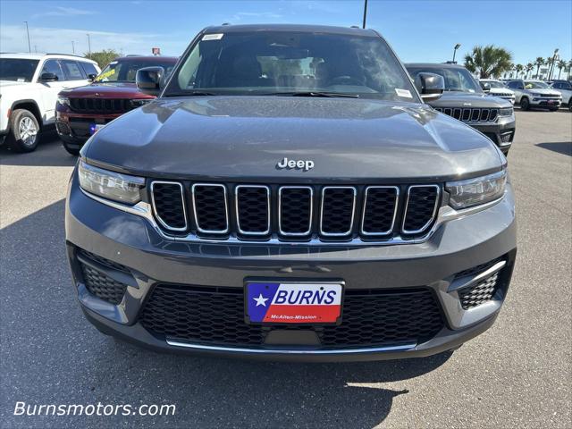 2025 Jeep Grand Cherokee GRAND CHEROKEE LAREDO X 4X2