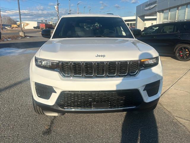 2025 Jeep Grand Cherokee GRAND CHEROKEE LAREDO 4X2