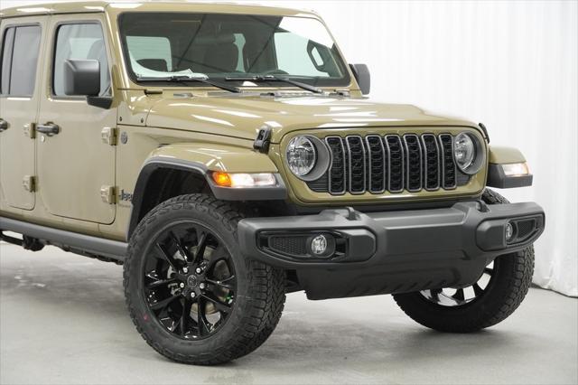 2025 Jeep Gladiator GLADIATOR NIGHTHAWK 4X4