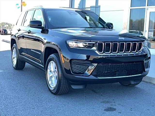 2025 Jeep Grand Cherokee GRAND CHEROKEE LAREDO X 4X2